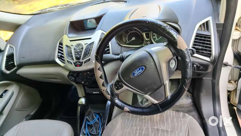 Ford Ecosport 2014 Titanium, Petrol, Manual Transmission,