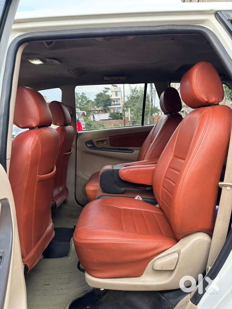 Toyota Innova 2.5 Gx 2006