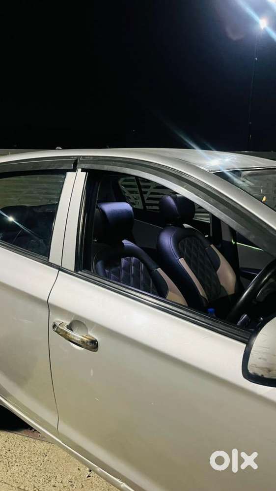 Hyundai Petrol+ Cng  2012 Car