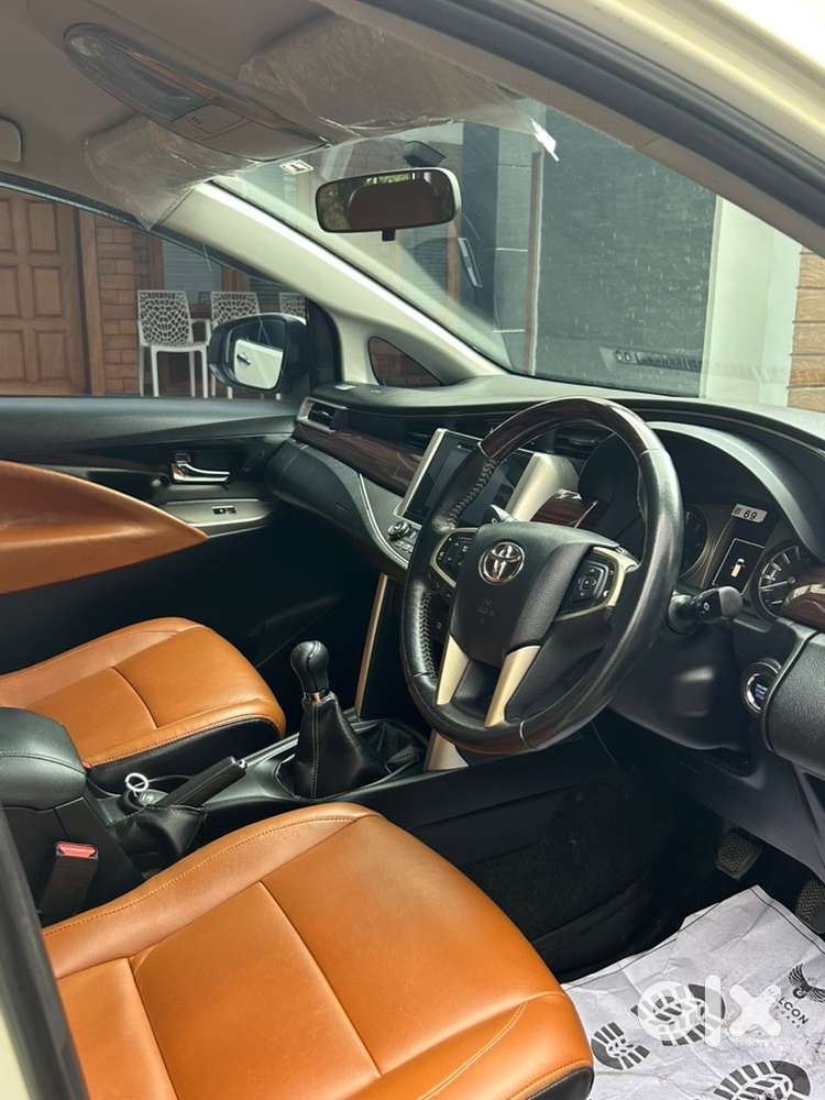 Toyota Innova Crysta 2017