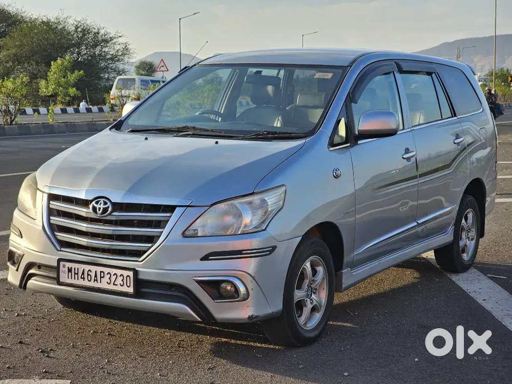 Toyota Innova 2.5 G 2015