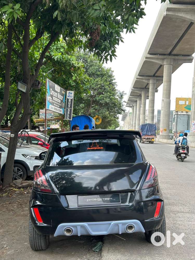 Maruti Suzuki Swift Petrol 2012