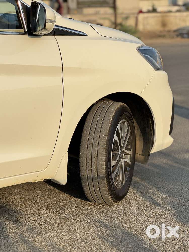 Maruti Suzuki Ertiga 1.5 Zxi, 2025, Cng & Hybrids