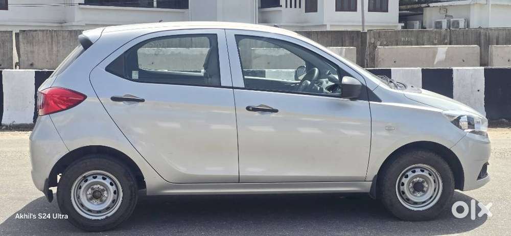 Tata Tiago Xe, 2019, Petrol