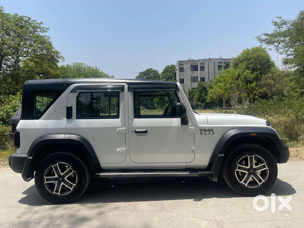 Mahindra Thar Roxx Mx5 Rwd At, 2025, Petrol