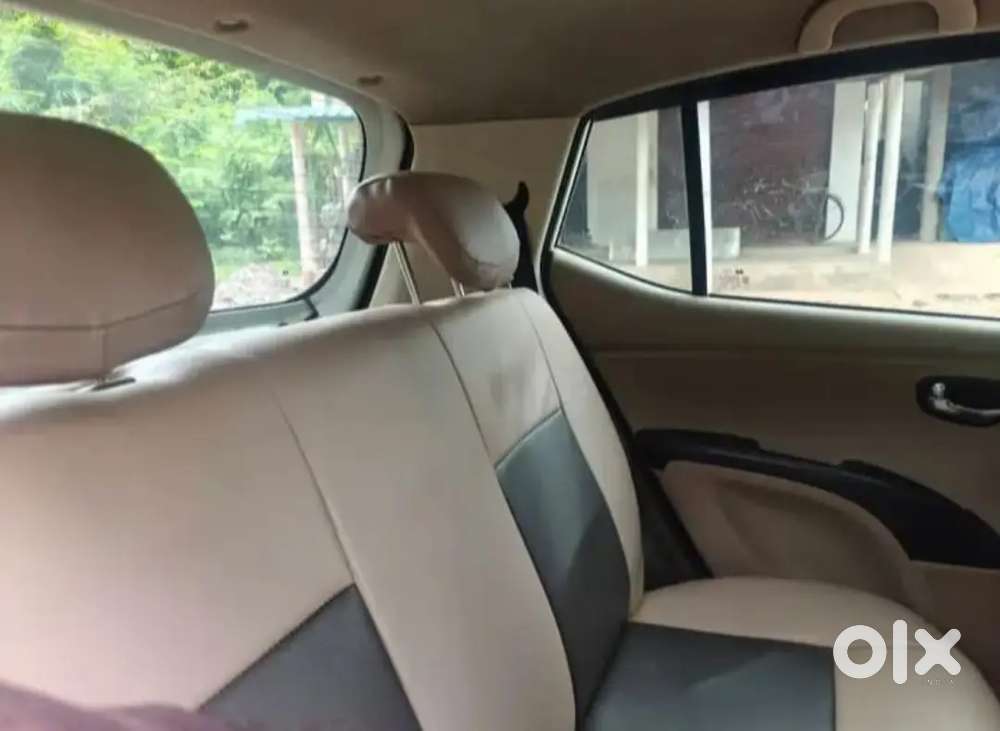 Hyundai Grand I10 Sportz 2012