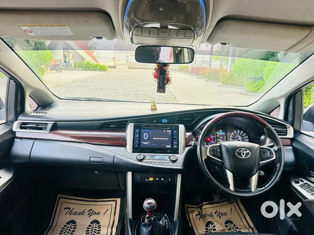 2016 Toyota Innova Crysta डीज़ल मैनुअल