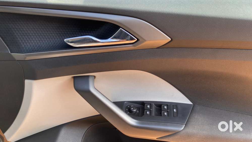 Skoda Kushaq 1.0 Tsi Ambition, 2022, Petrol