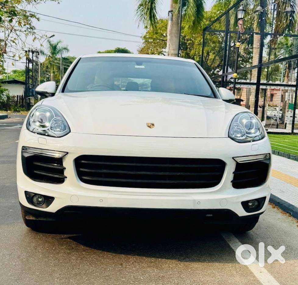 Porsche Cayenne 2015 Diesel 85000 Km Driven