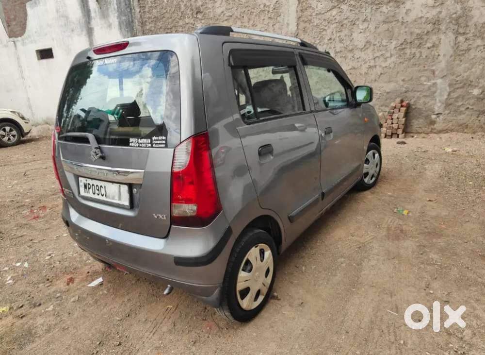 बहुत बढ़िया कंडीशन पेट्रोल+lpg  Automatic गैस कीट