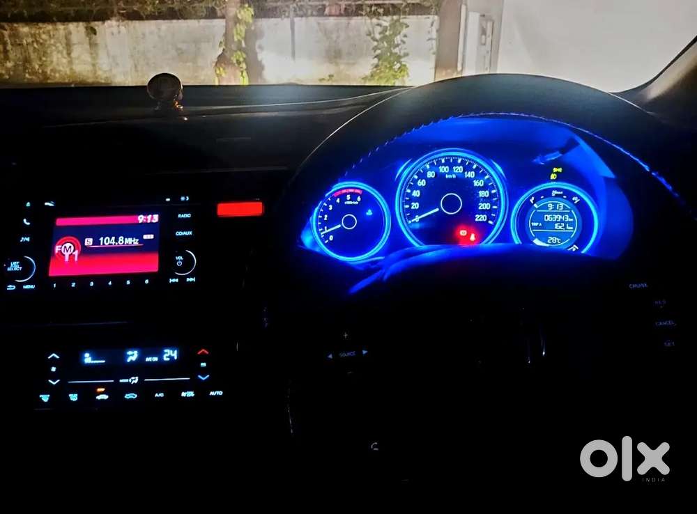 Honda City Vx Diesel (top Model) – 2015 With Sunroof