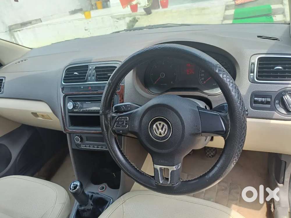 Volkswagen Vento Highline 2013