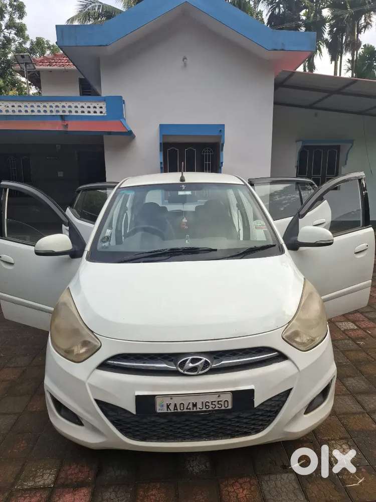 Hyundai I10 Sportz 2011