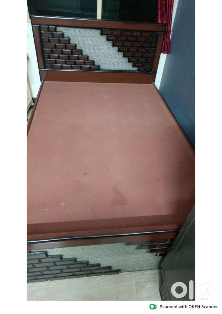 Used Engineered Wood Bed Cot &ndash; 4 &times; 6 ft | Good Condition