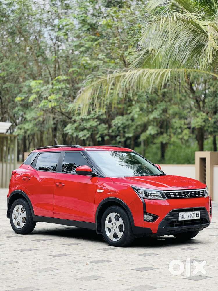 Mahindra Xuv300 W6 Amt Diesel, 2023, Diesel