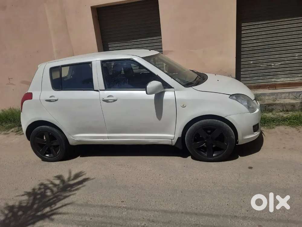Maruti Suzuki Swift 2007 Diesel 108562 Km Driven