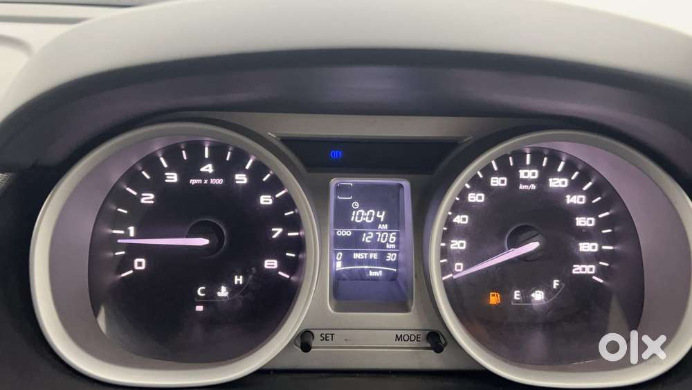 Tata Tiago Xz, 2016, Petrol