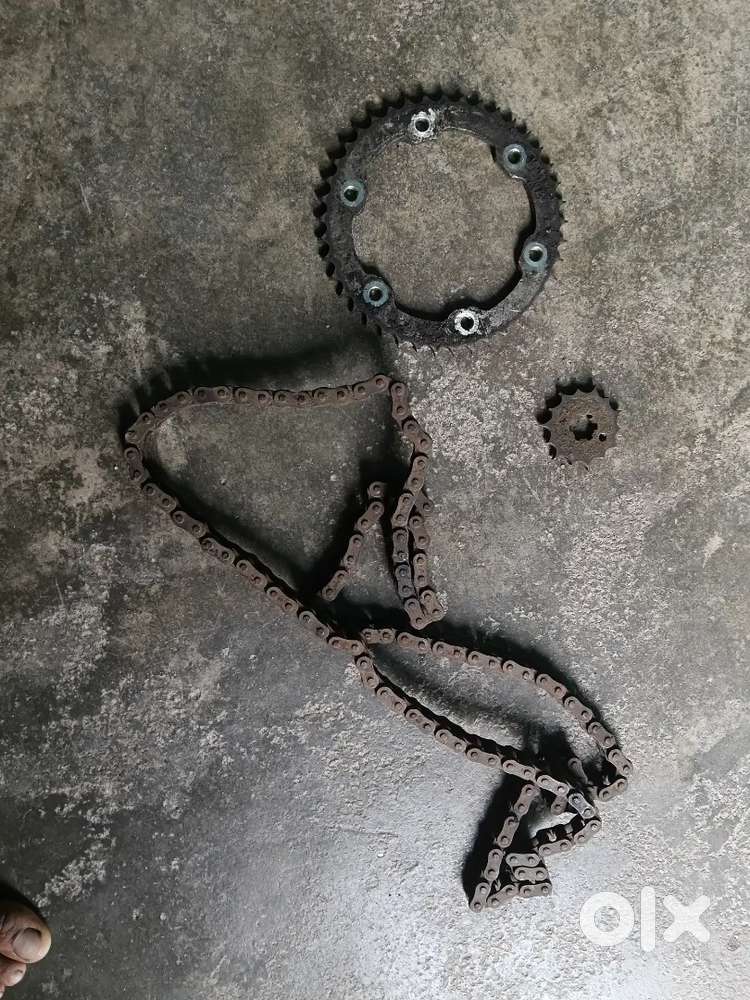Yamaha fzx 1 year old chain spoket