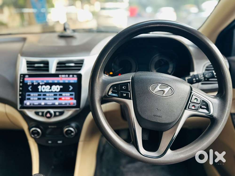Hyundai Verna 1.6 Sx Vtvt (o), 2015, Petrol