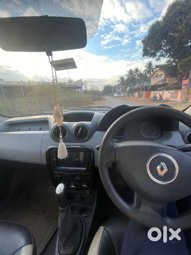 Renault Duster 2014 Diesel 90000 Km Driven
