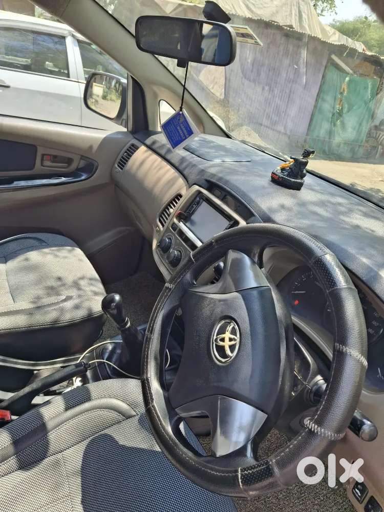 Toyota Innova 2016 Diesel Well Maintained