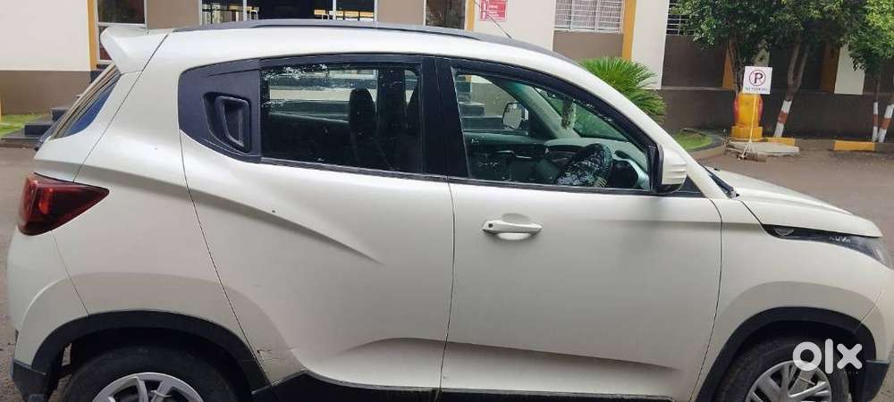 Mahindra Kuv 100 (2016)