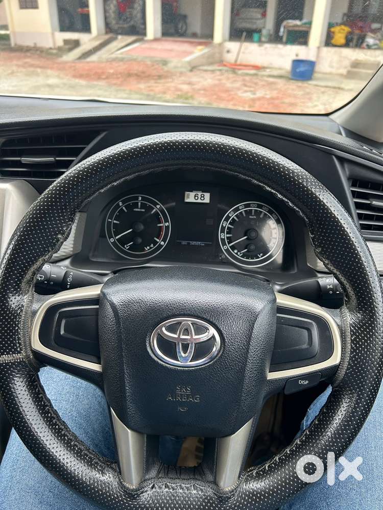 Toyota Innova Crysta 2017