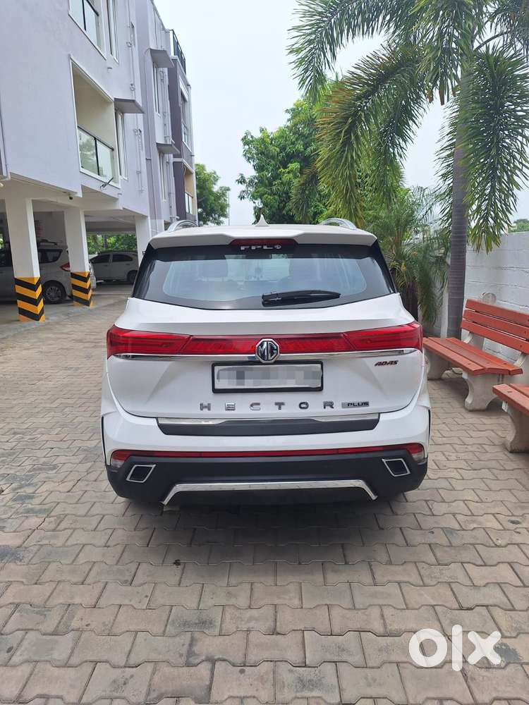 Mg Hector Plus Sharp Pro 1.5 Turbo Petrol Cvt 6 Str, 2024, Petrol