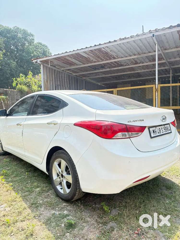 Hyundai Elantra Diesel Manual 2015 Variant