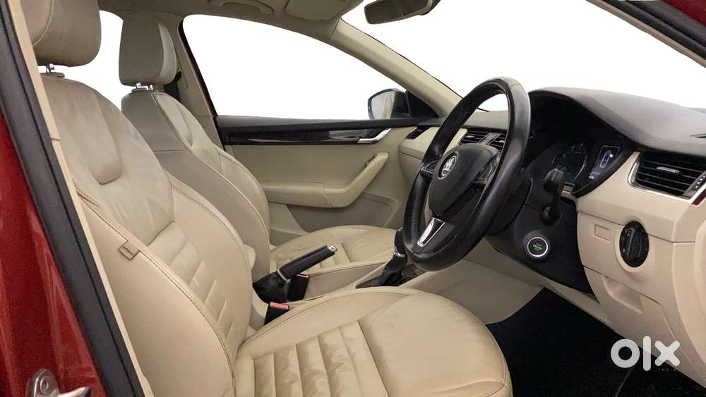 Skoda Octavia 1.8 Tsi At Style Plus, 2017, Petrol