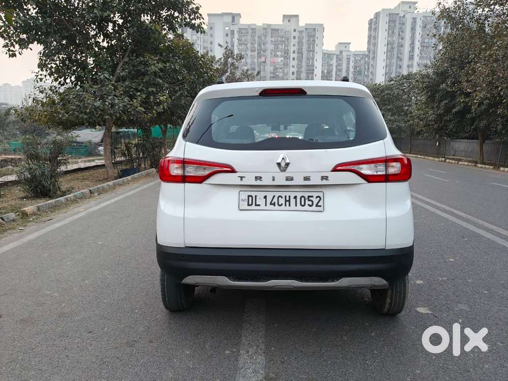 Renault Triber Rxt, 2023, Petrol