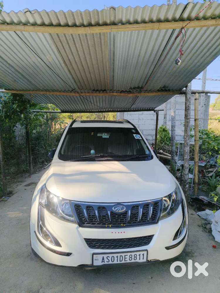Mahindra Xuv500 2015 Diesel 98000 Km Driven