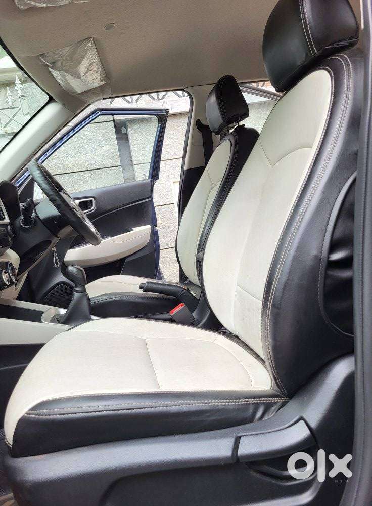 Hyundai Venue S 1.2 Petrol, 2023, Petrol