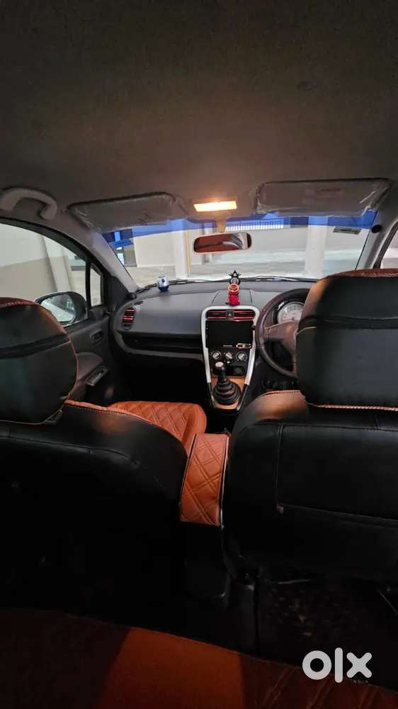 Maruti Ritz Lxi 2011