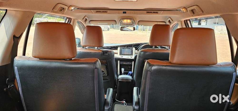 Toyota Innova Crysta 2.8z Automatic, 2017, Diesel