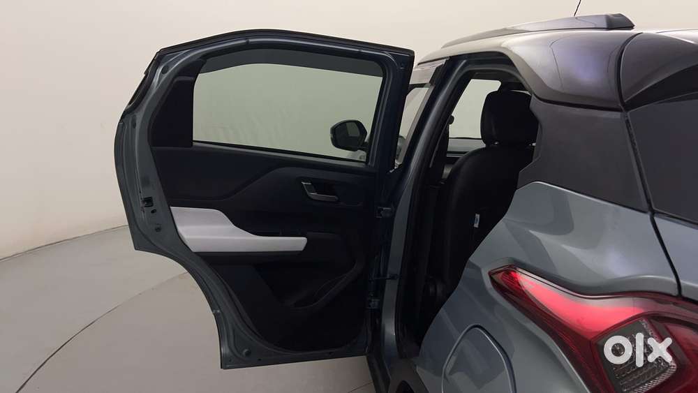 Tata Punch Creative, 2022, Petrol