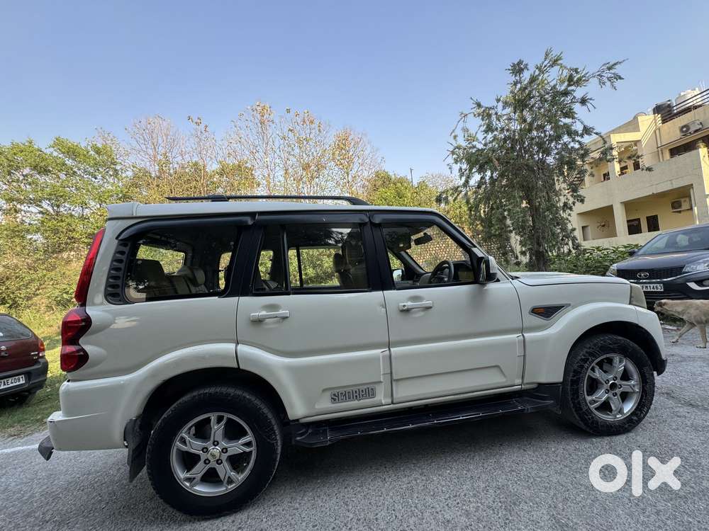 Mahindra Scorpio S10 8 Seater, 2017, Diesel