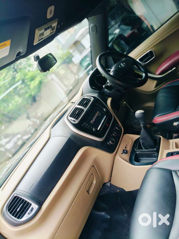 Mahindra Tuv 300 T10, 2018, Diesel