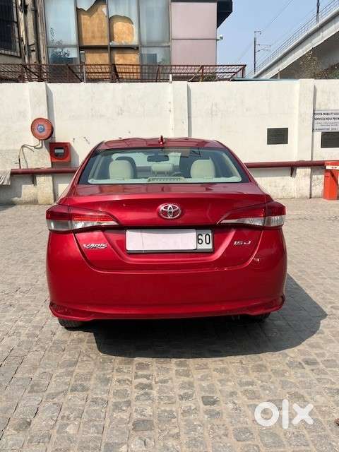 Toyota Yaris J Cvt, 2018, Petrol