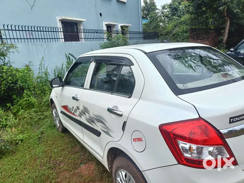 Maruti Suzuki Dzire 2022 Petrol 110000 Km Driven