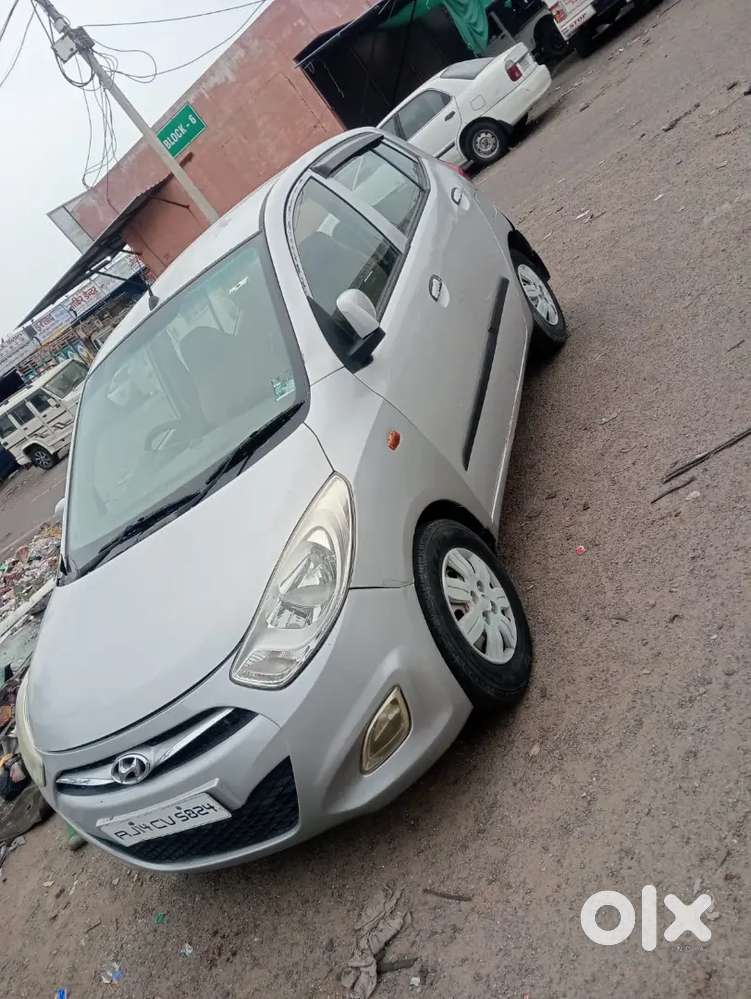 New Tyre Hyundai I10 Magna 2014 Petrol Manual
