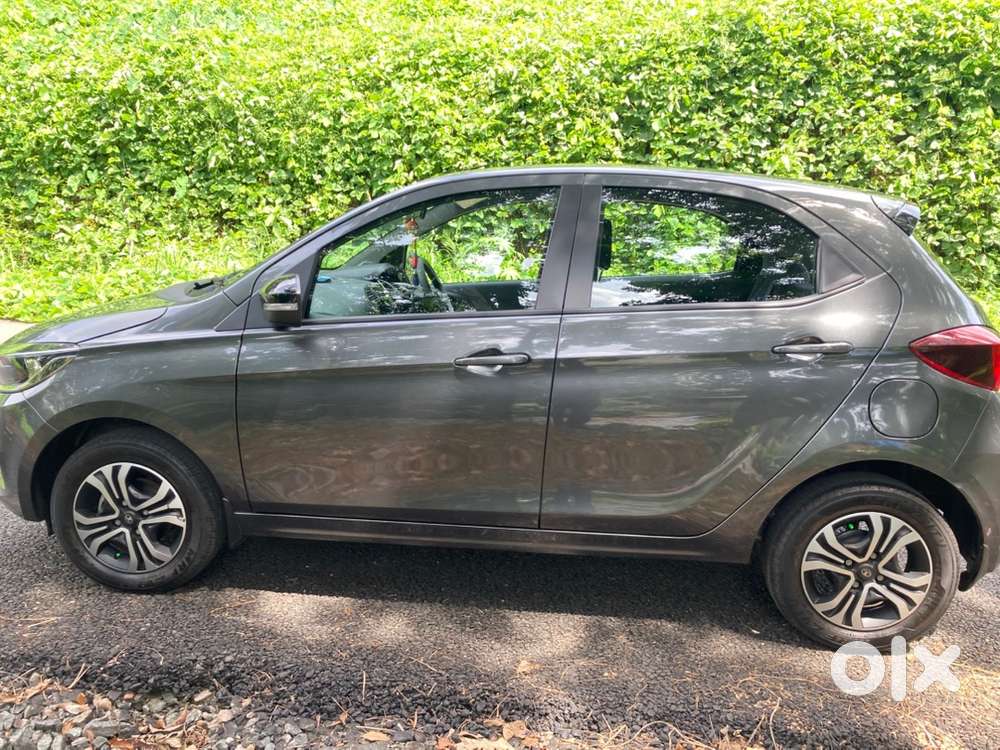 Tata Tiago Petrol Manual 2024