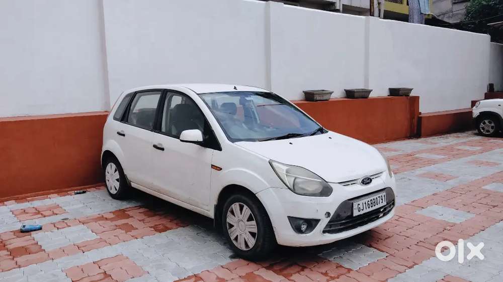 Ford Figo 1.2 Titanium 2012 Petrol