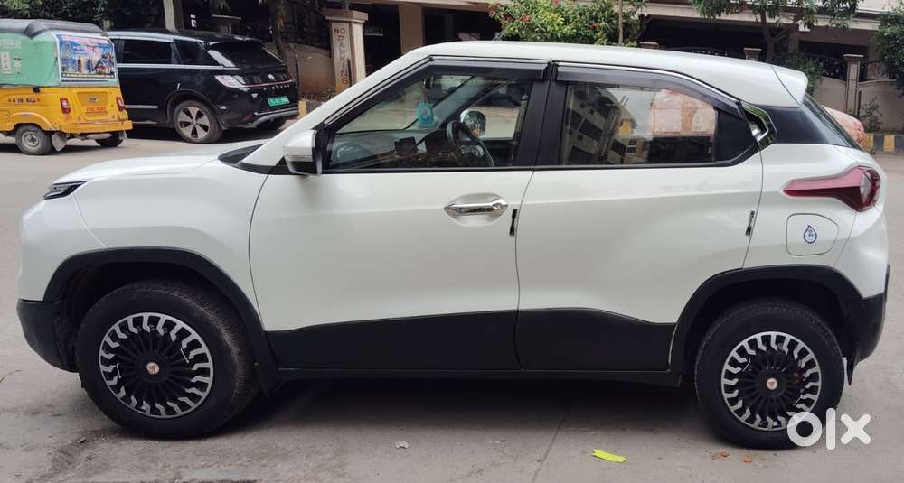 Tata Punch Adventure Amt, 2022, Petrol