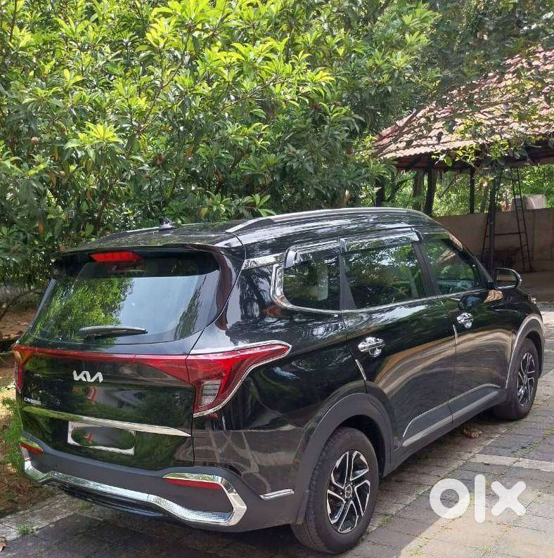 2022 Kia Carens Luxury Diesel