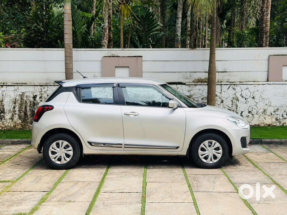 Maruti Suzuki Swift Vxi Optional, 2023, Petrol