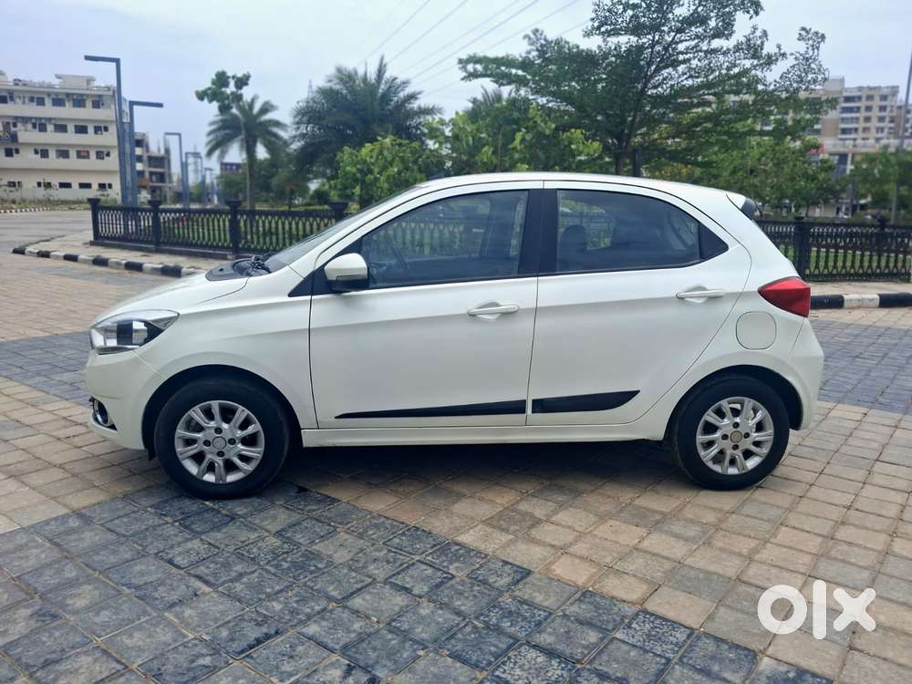 Tata Tiago 1.2 Revotron Xza Plus Amt, 2017, Petrol