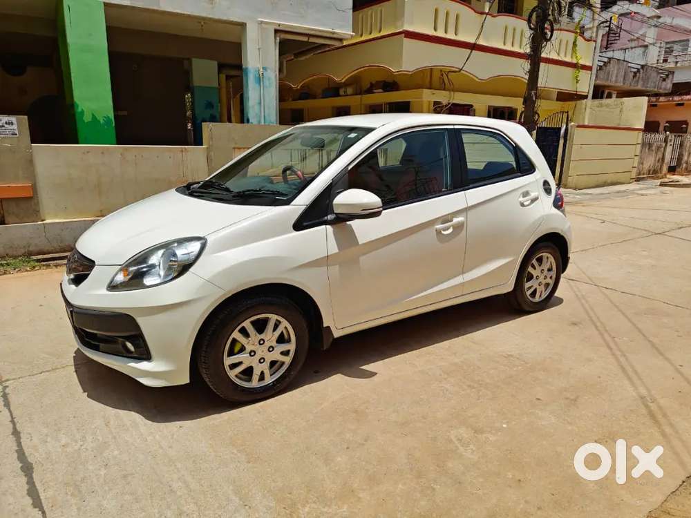 Honda Brio 2016
