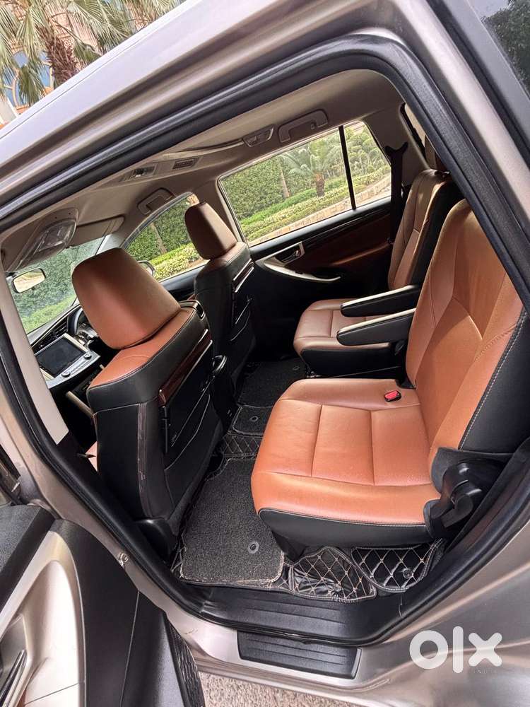 Toyota Innova Crysta 2.8z Automatic, 2021, Diesel