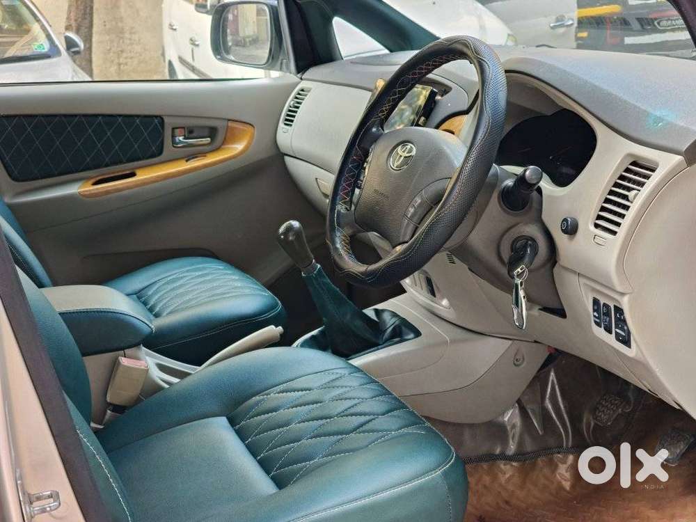Toyota Innova 2.5 V 7 Str, 2009, Diesel